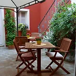 S'Attobiu B&B And Guest-Houses 툴라다