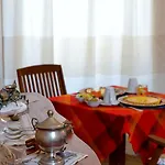 게스트하우스 S'Attobiu B&B And Guest-Houses