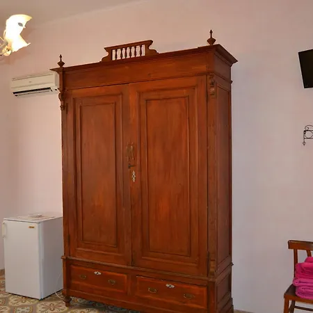 Pensión S'Attobiu B&B And Guest-Houses 3*
