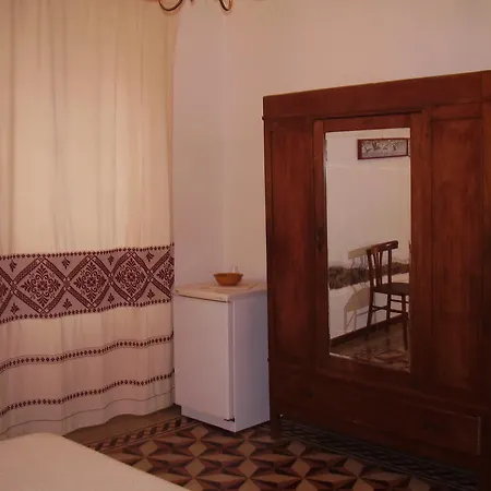Pensión S'Attobiu B&B And Guest-Houses 3*