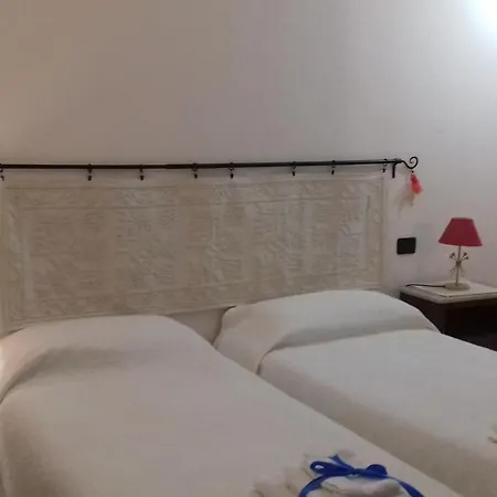 S'attobiu And Guest-houses Pensjonat *