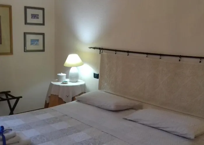 Casa de hóspedes S'Attobiu B&B And Guest-Houses 3*